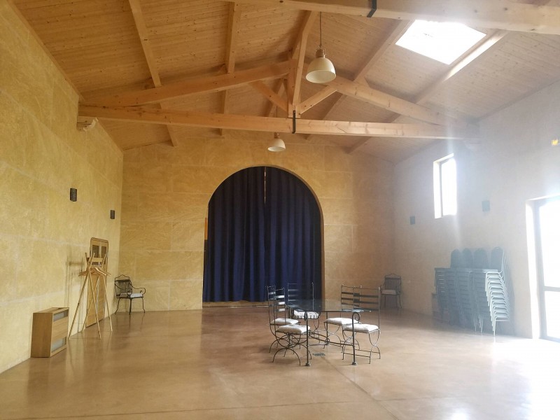 Location de salle de réception pour organiser vos réunions de travail Dans un domaine viticole proche de Montpellier